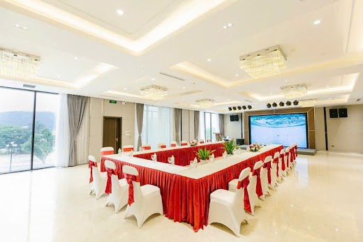 Song Lam Waterfront Hotel – Tổng quan