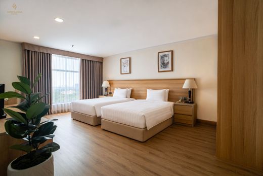 Super Candle Hotel – Tổng quan