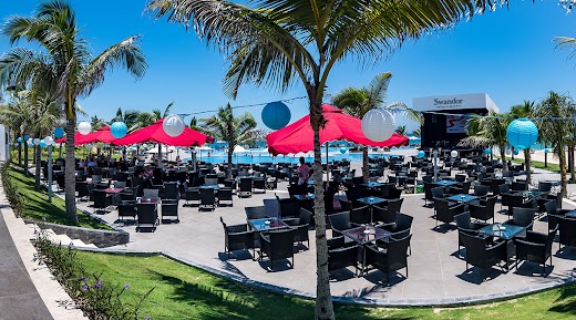 Swandor Hotels & Resort-Cam Ranh – Quầy bar hồ bơi