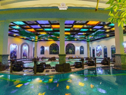 Vườn Vua Resort & Villas – Bể bơi Vô cực ( The Golden Palm)