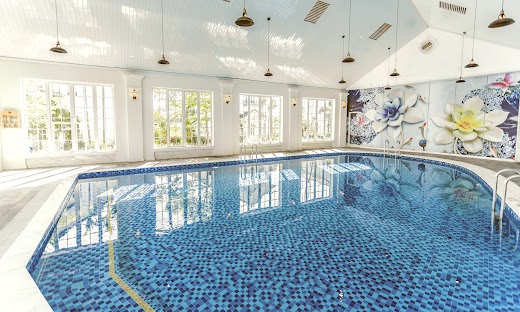 Vườn Vua Resort & Villas – Bể bơi Châu Âu